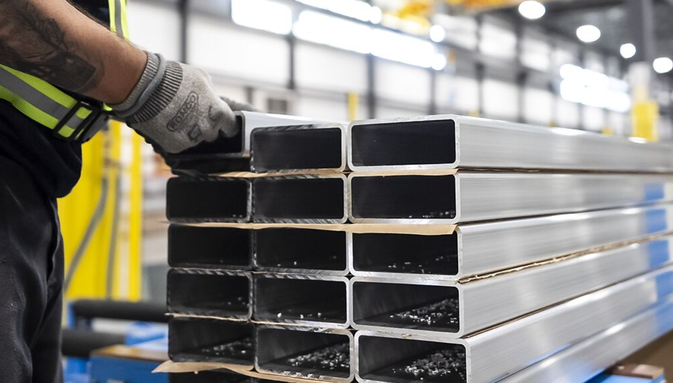 Aluminum rectangular tubes