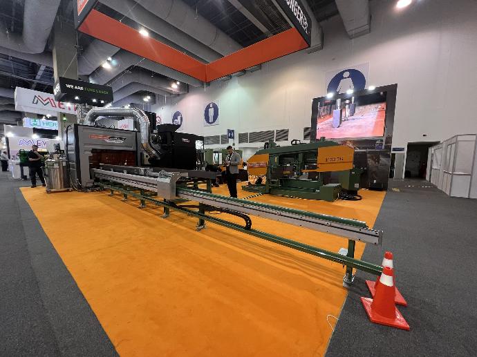 FABTECH Mexico 2023 exhibition floor