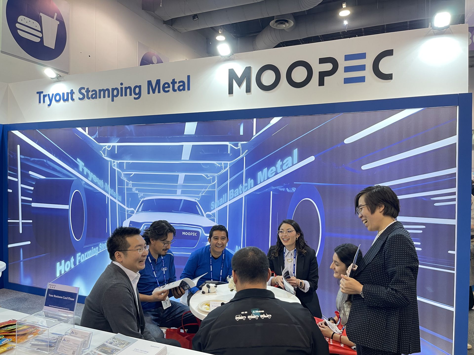 MOOPEC meeting customers at FABTECH Mexico 2023