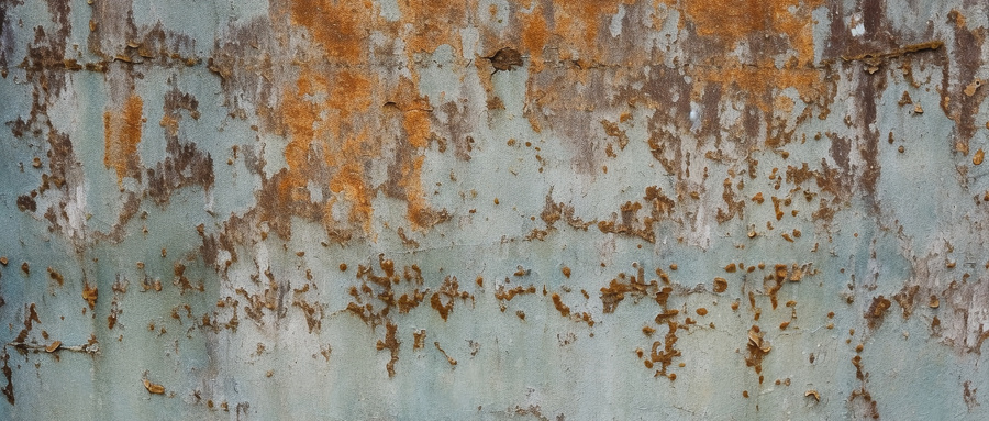 Oxidized steel surface
